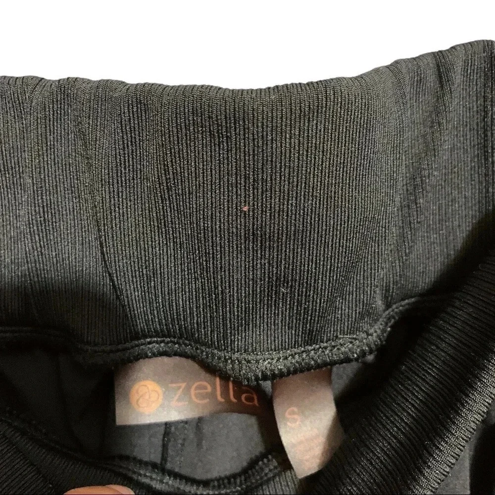 Zella Black Jogger Pants With Pockets Size Small - Picture 4 of 7